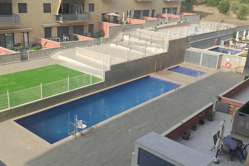 Apartamento Nuevo Con Piscina Y Amplio Balcon Sant Carles de la Ràpita Exterior photo